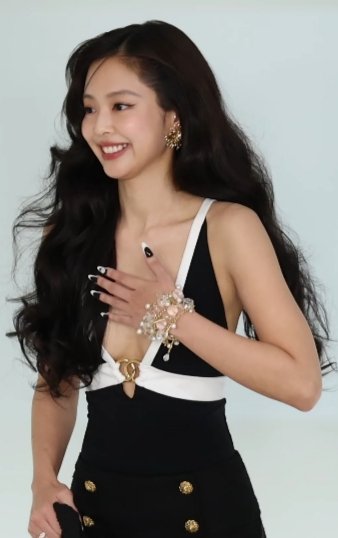 JENNIE enters a dark fairytale on the Fallen Angel EP