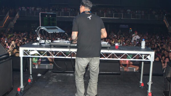 DJ Pauly D and Nikki Hall Are Engaged After Vegas Proposal
