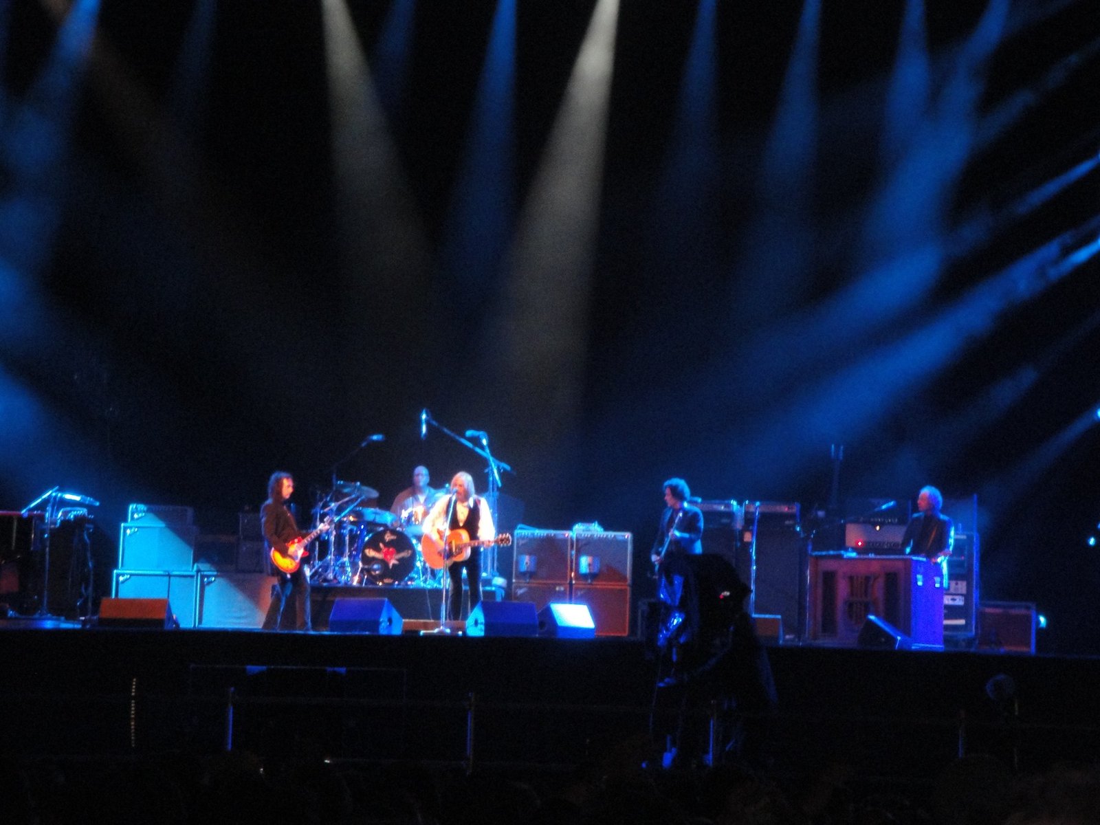 The Heartbreakers Reunite With Chris Stapleton