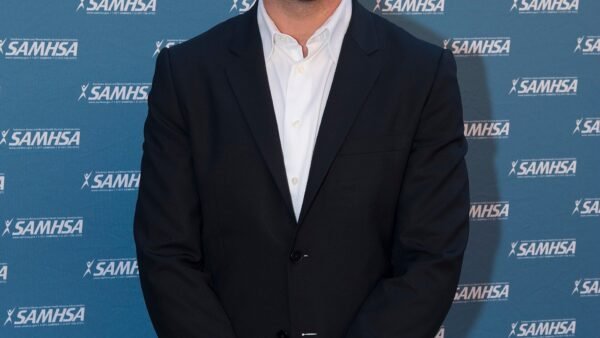 James Wolk Joins Grey’s Anatomy Season 23