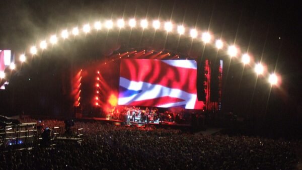Jay-Z Reunites Lauryn Hill and Wyclef in London