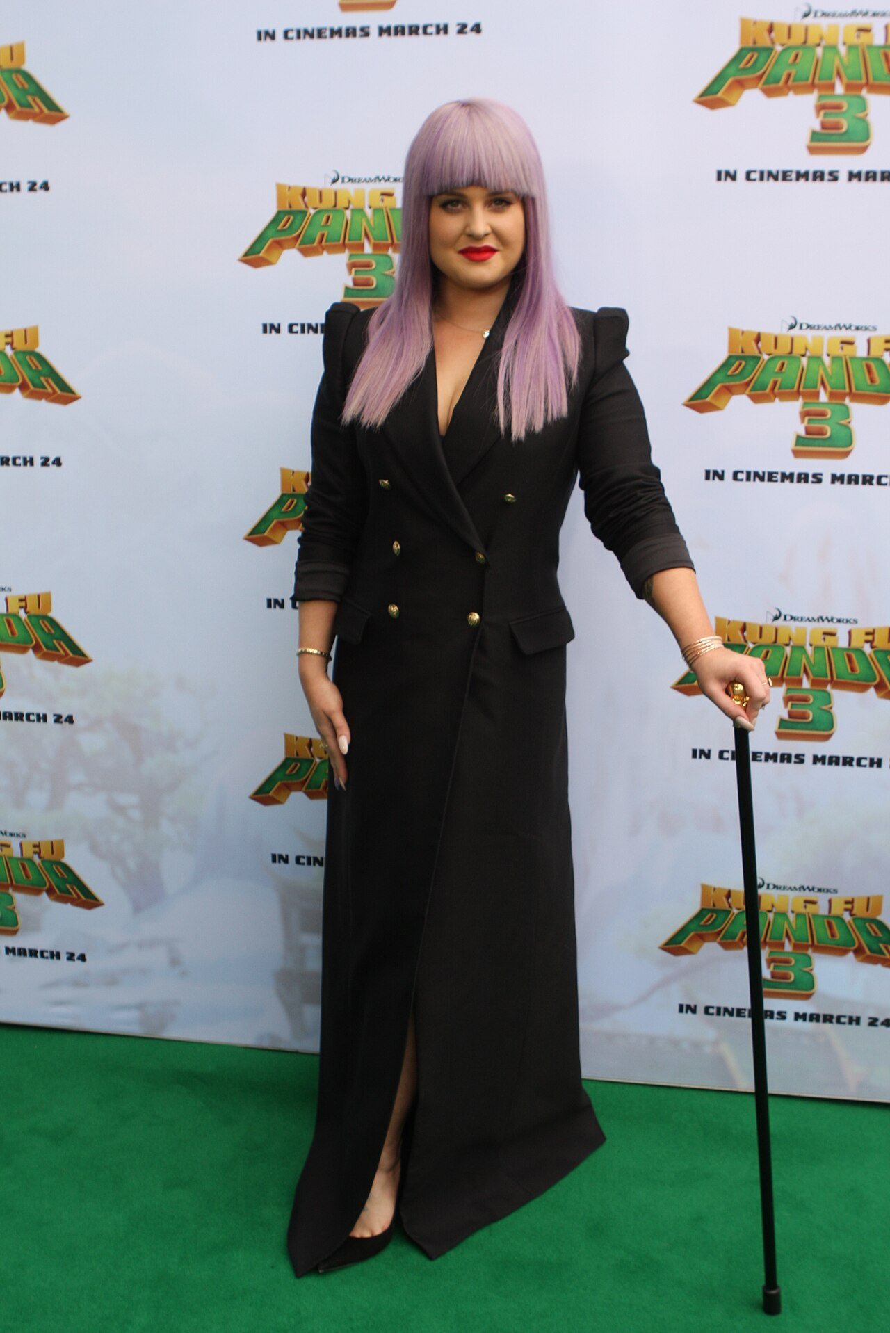 Kelly Osbourne Remembers Amy Winehouse in Birthday Tribute
