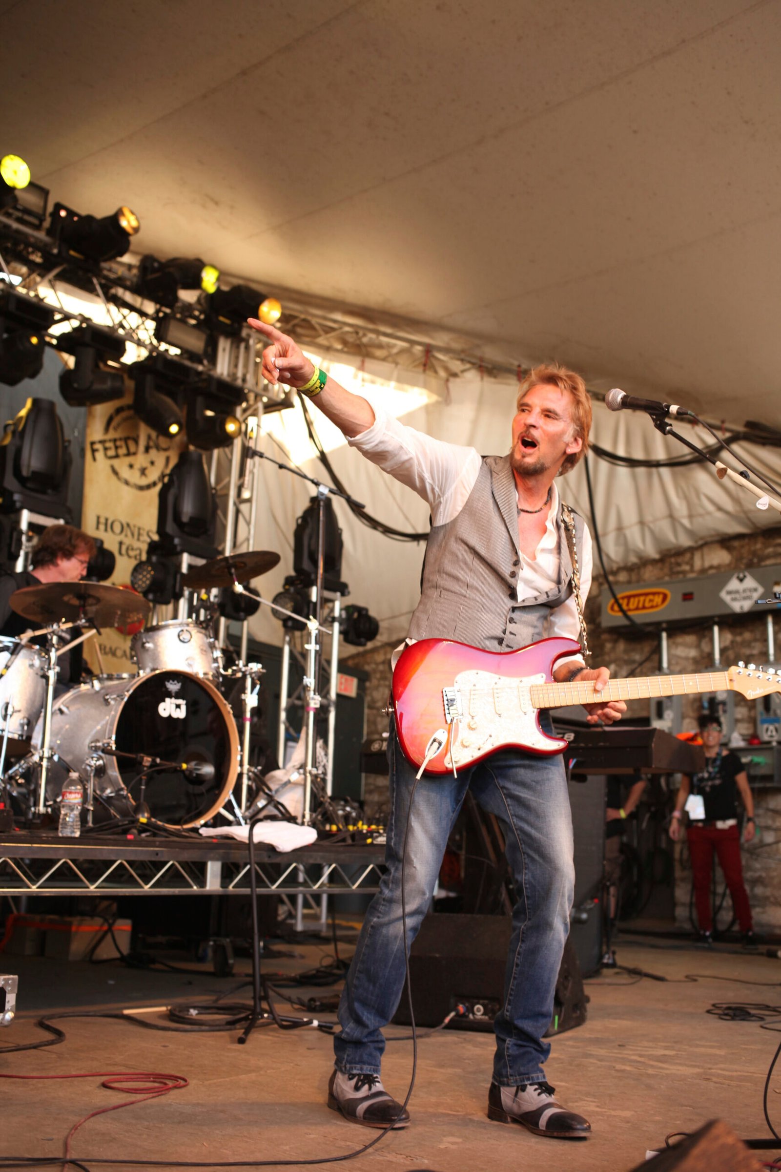 Kenny Loggins Reveals His Secret Hawaii Wedding