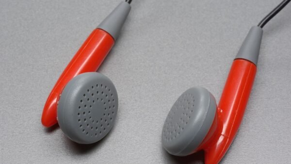 Bose Brings Noise Cancellation Back to Wired Earbuds