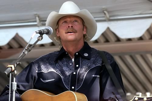 Alan Jackson’s Farewell Concert Sets NBC and Peacock Premiere