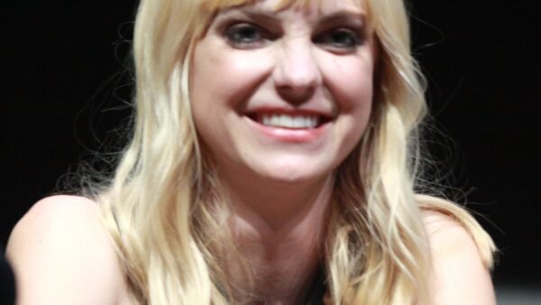 Anna Faris Says She Is Sober After Responding to Chuck Lorre’s Memoir