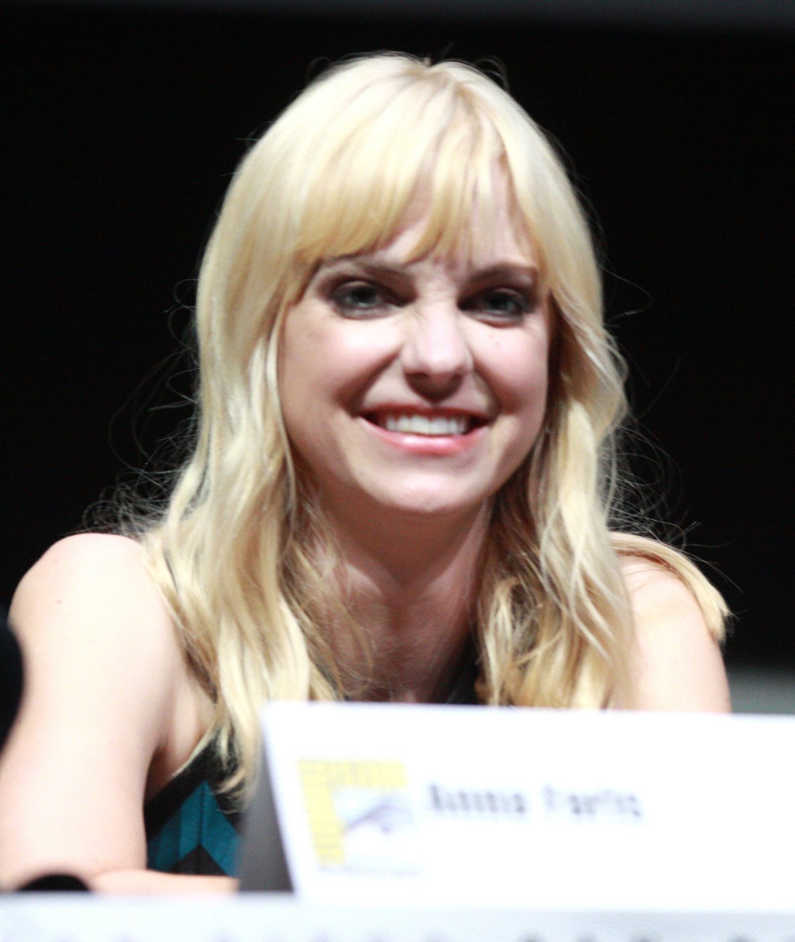 Anna Faris Says She Is Sober After Responding to Chuck Lorre’s Memoir
