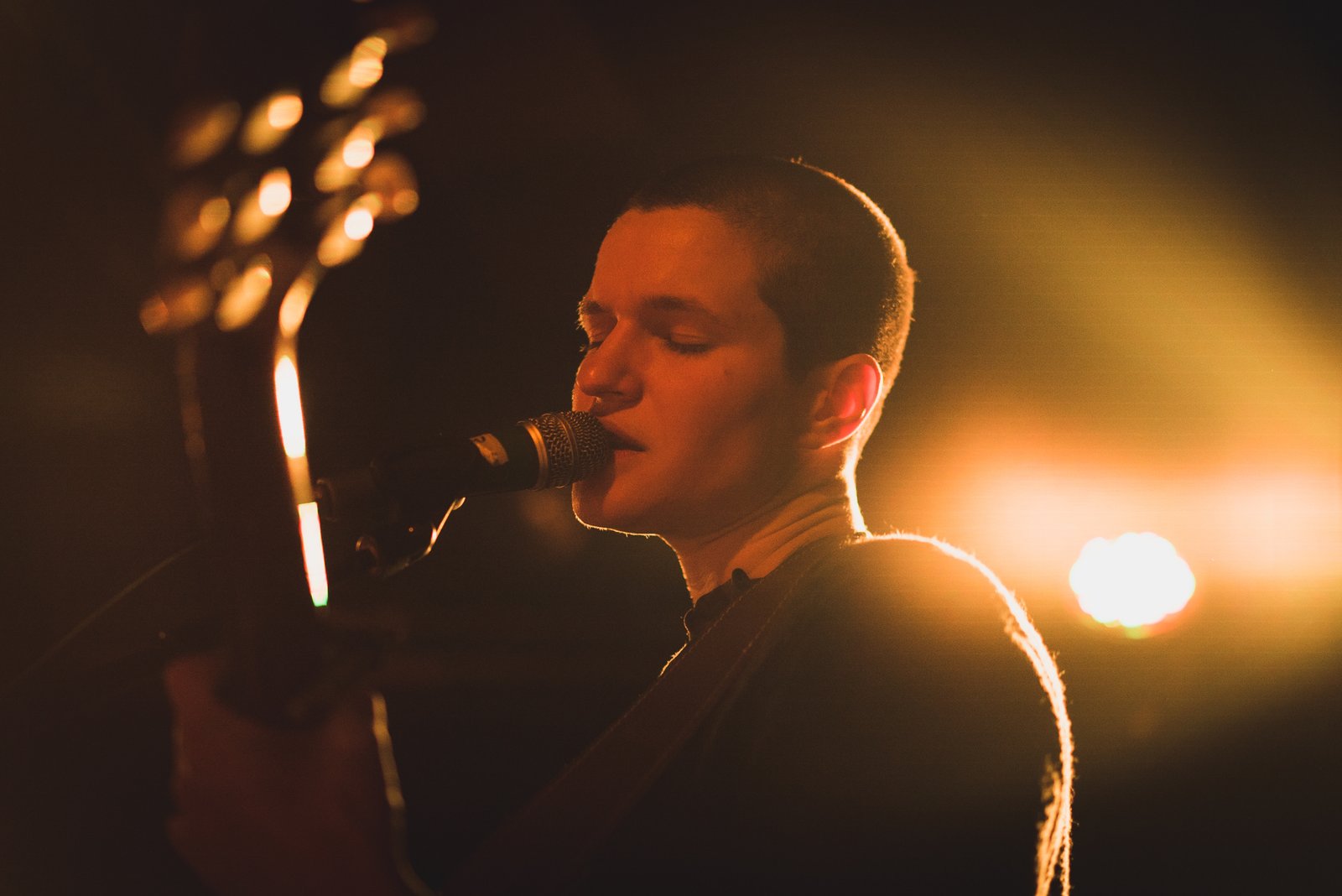 Big Thief Opens a Free Archive With 10 Full Concerts