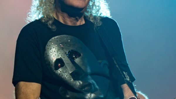 Brian May Brings Queen-Style Guitar to ‘Masters of the Universe’