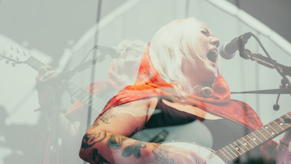 Elle King Marries Dan Tooker in a Forest Ceremony
