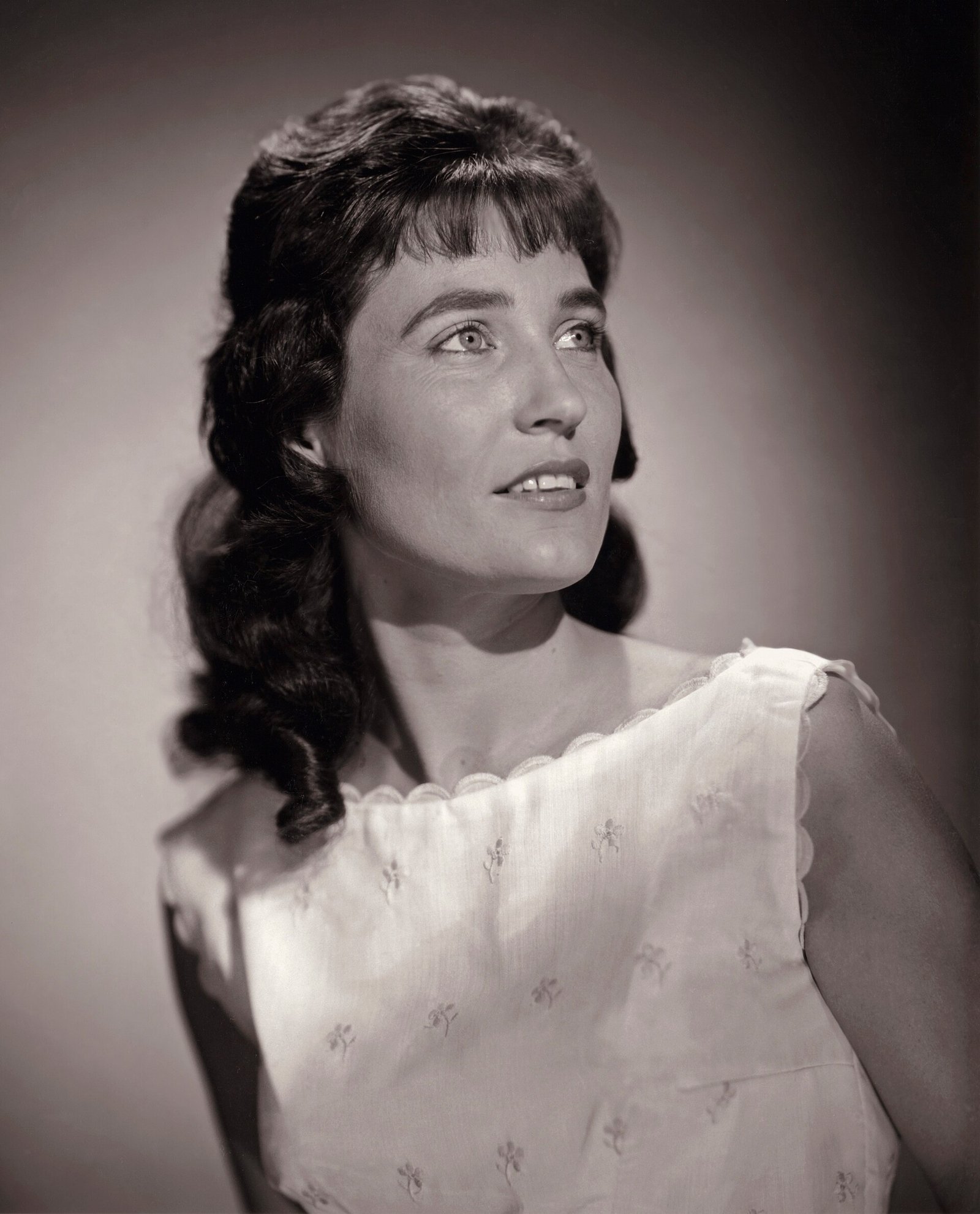 Loretta Lynn’s ‘Van Lear Rose’ Returns to Streaming