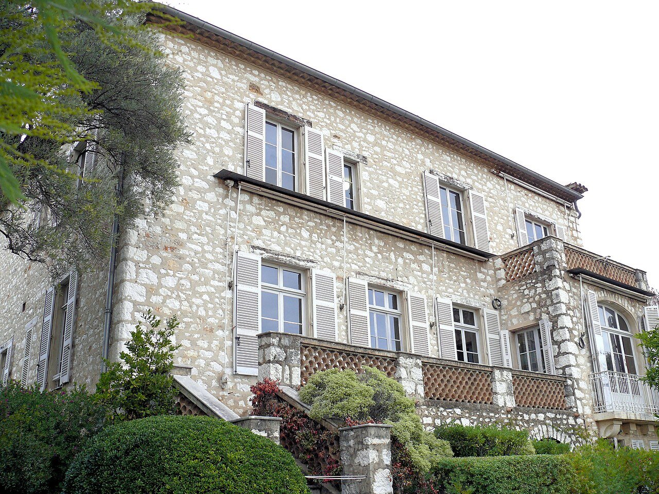 Two Stolen Renoir Paintings Recovered in France