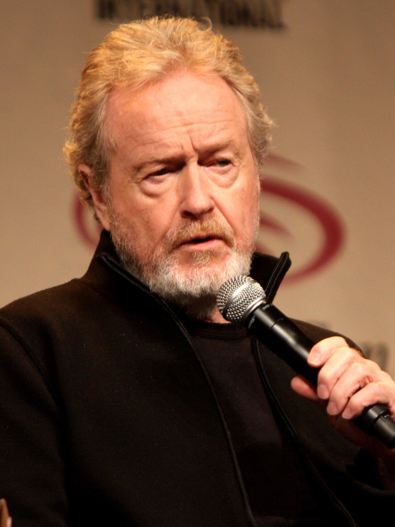 New ‘Alien’ Movie Taps ‘Prisoners’ Writer Aaron Guzikowski