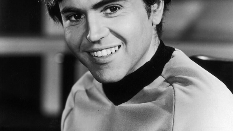 Walter Koenig, Star Trek’s Pavel Chekov, Dies at 90